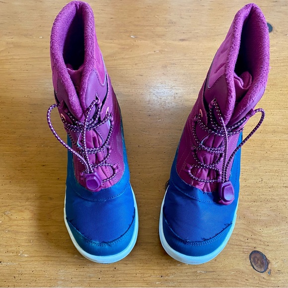 Merrell Snow Bank 2.0 Boot, Waterproof, Size 4, Berry - Picture 3 of 10